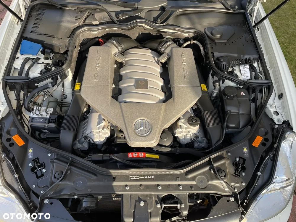 Mercedes-Benz CLS 63 AMG 7G-TRONIC - 16