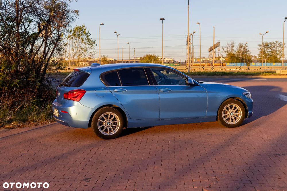 BMW Seria 1 120i Advantage - 26