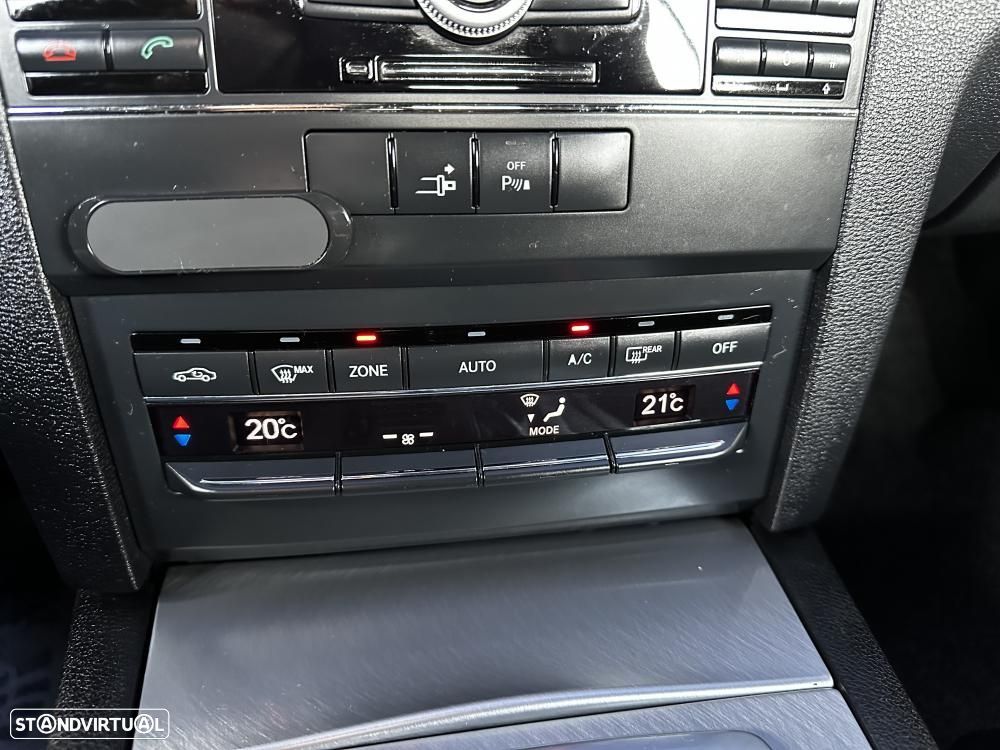 Mercedes-Benz E 250 CDi Elegance BlueEfficiency Auto - 27