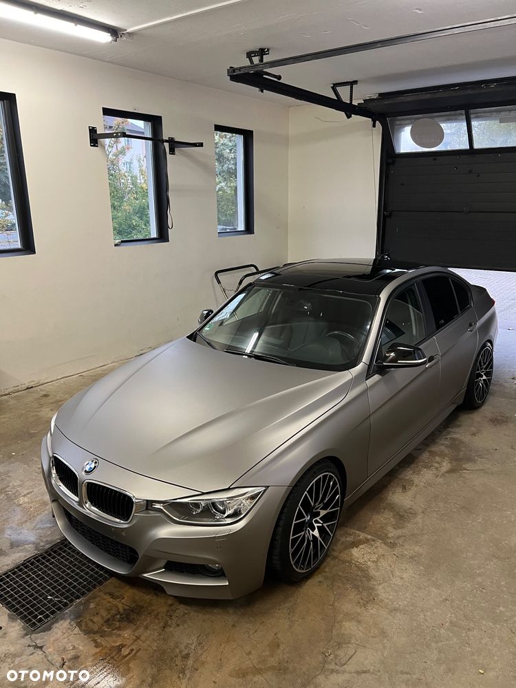 BMW Seria 3 318d - 30