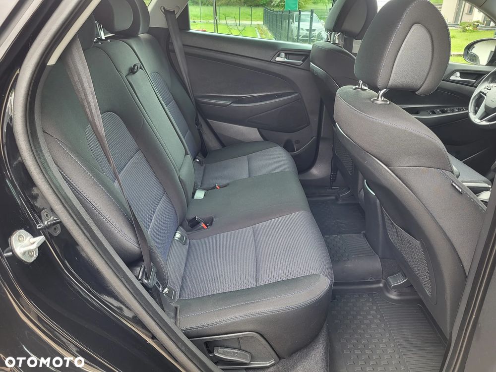 Hyundai Tucson 1.6 GDI BlueDrive Comfort 2WD - 20