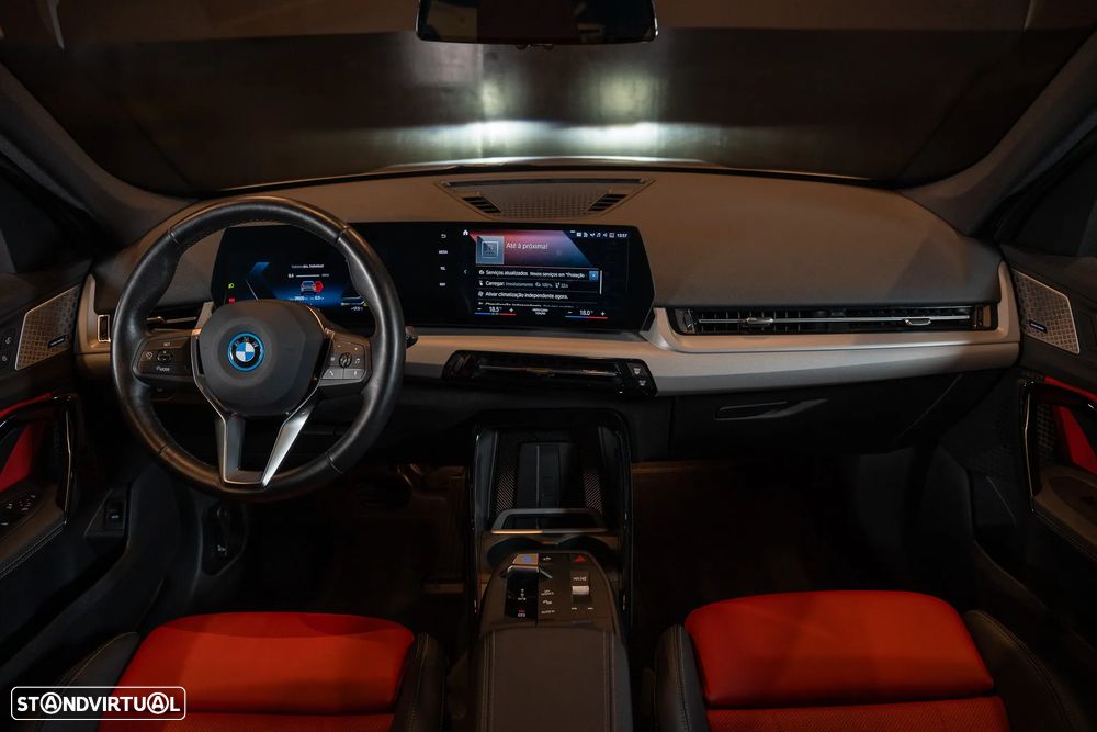 BMW iX1 xDrive30 xLine - 17