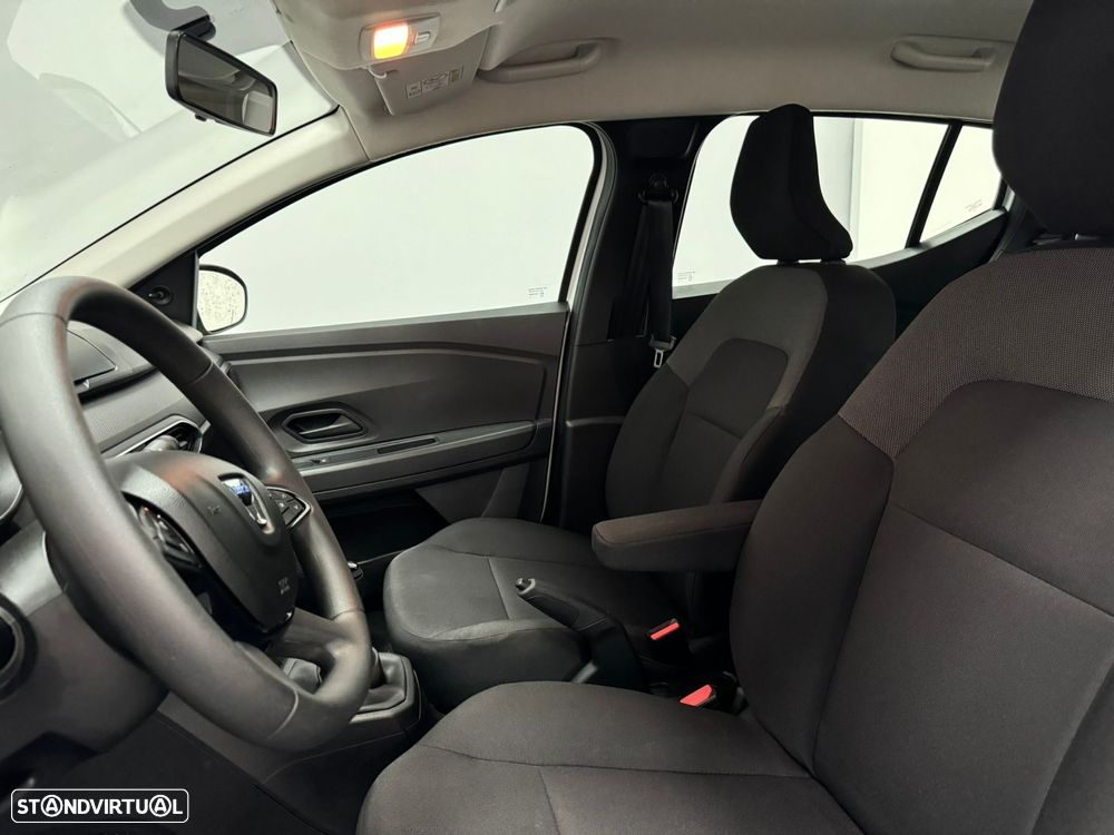 Dacia Sandero 1.0 SCe Essential - 6