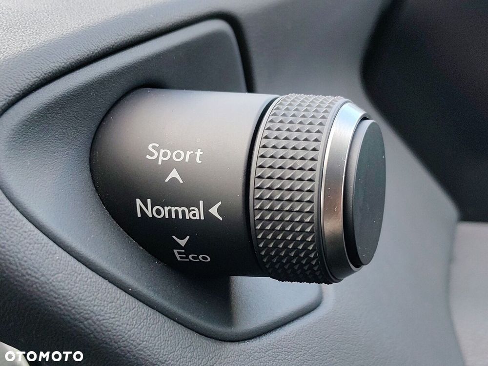 Lexus UX 250h GPF F Impression 2WD - 22