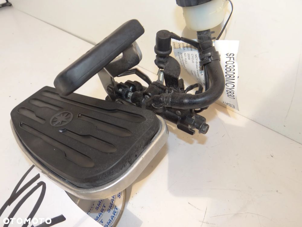 YAMAHA XVS 950 MIDNIGHT STAR PODEST PODUÓŻEK STOPKA SET POMPA HAMULCA PRAWY KOMPLETNY Y047 - 2