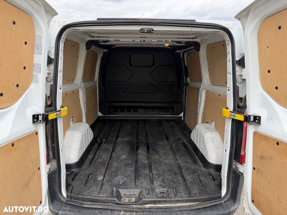 Ford Transit Custom - 11