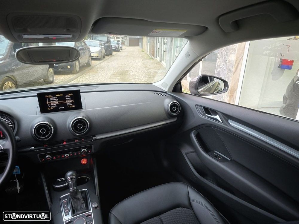 Audi A3 1.6 TDI S tronic design - 24