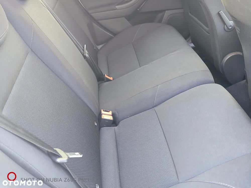 Ford Focus 1.6 SYNC Edition - 25