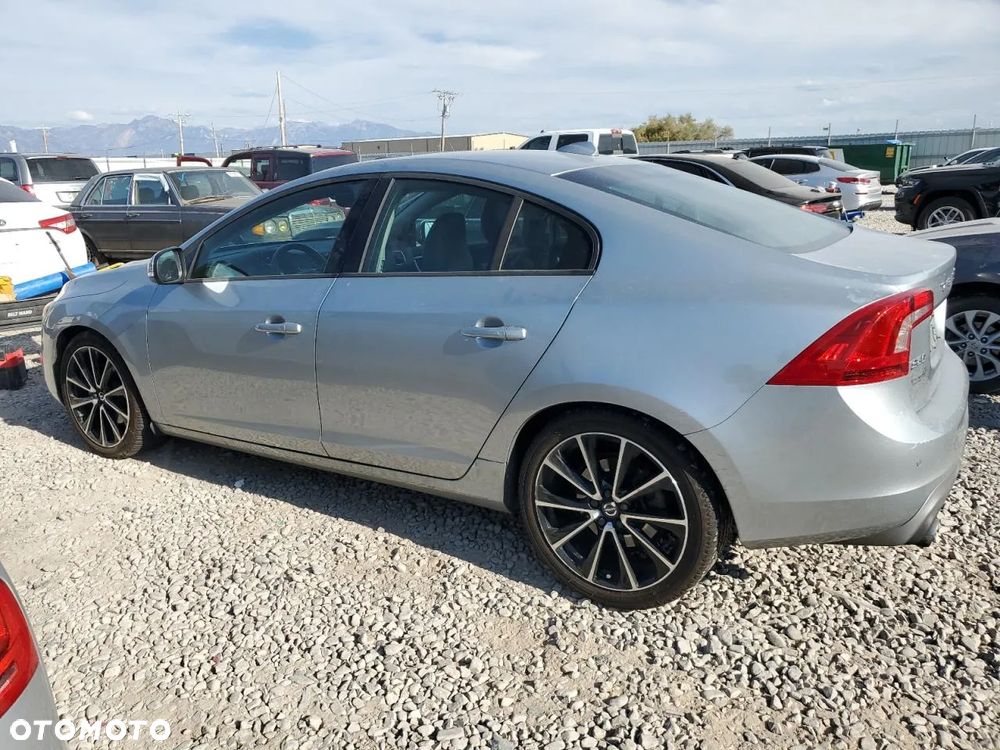 Volvo S60 - 2