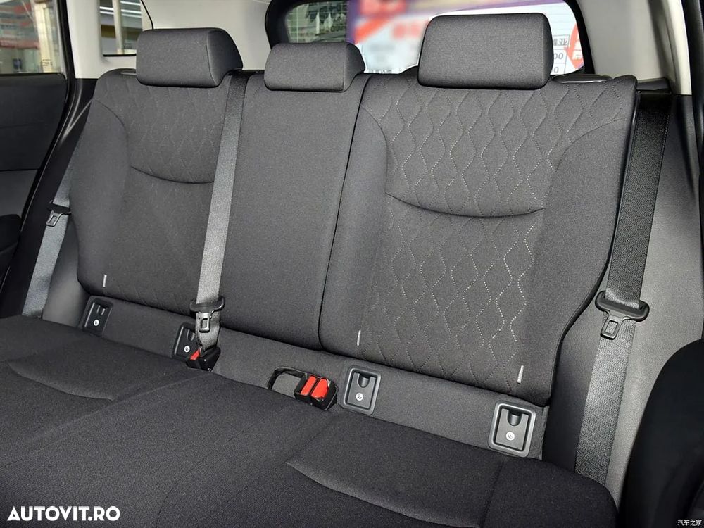 Toyota Corolla Cross - 8