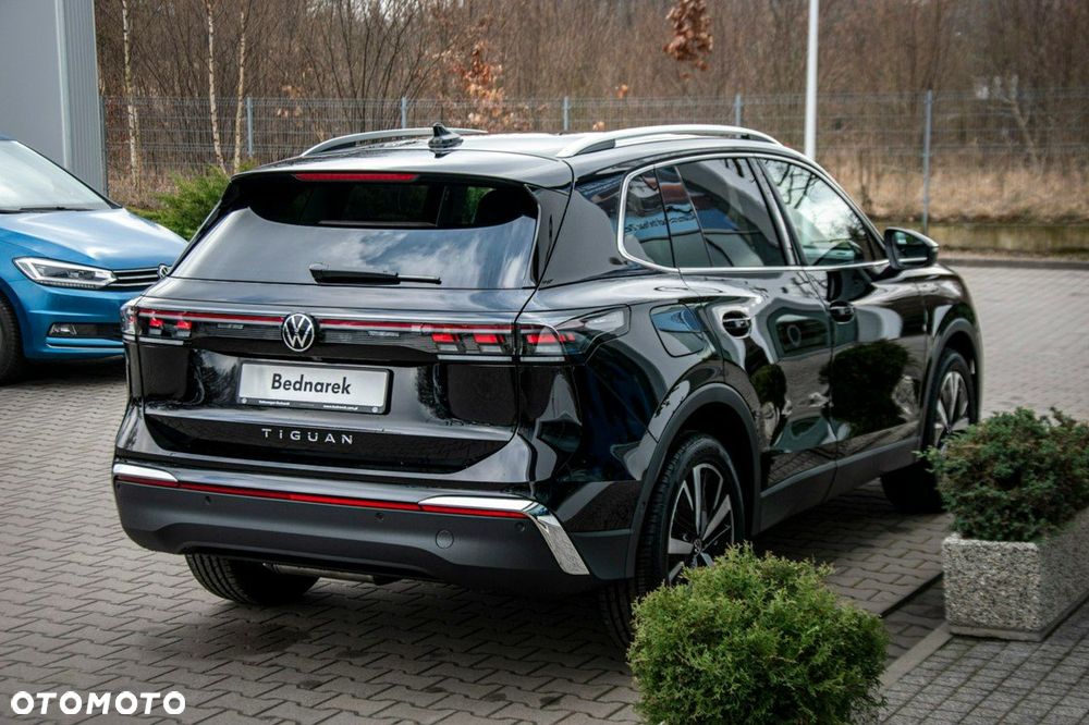 Volkswagen Tiguan - 8