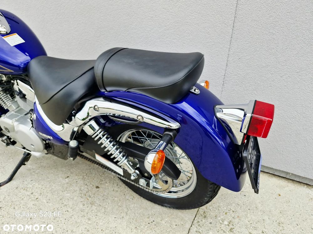 Suzuki Intruder - 15