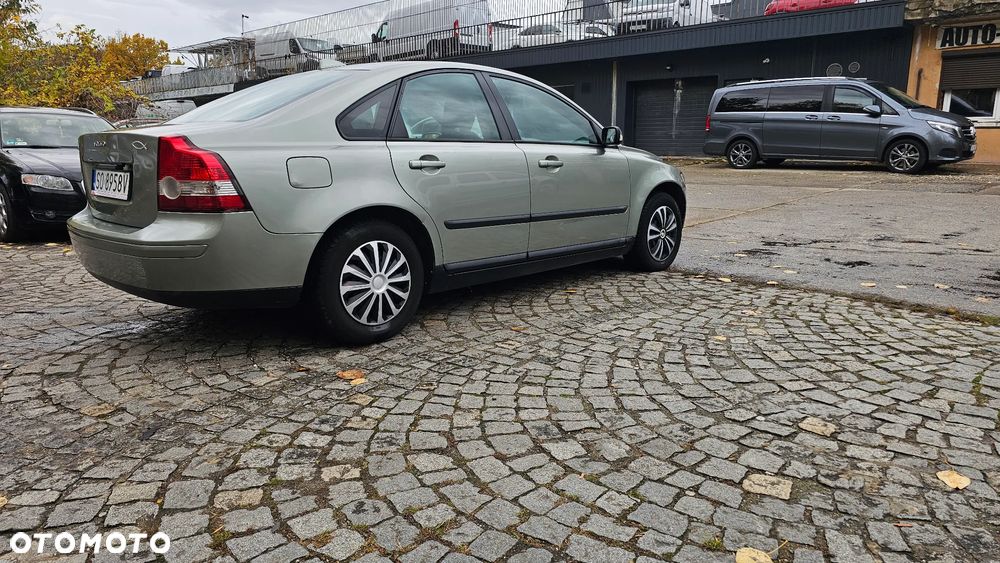 Volvo S40 1.8 Momentum - 4