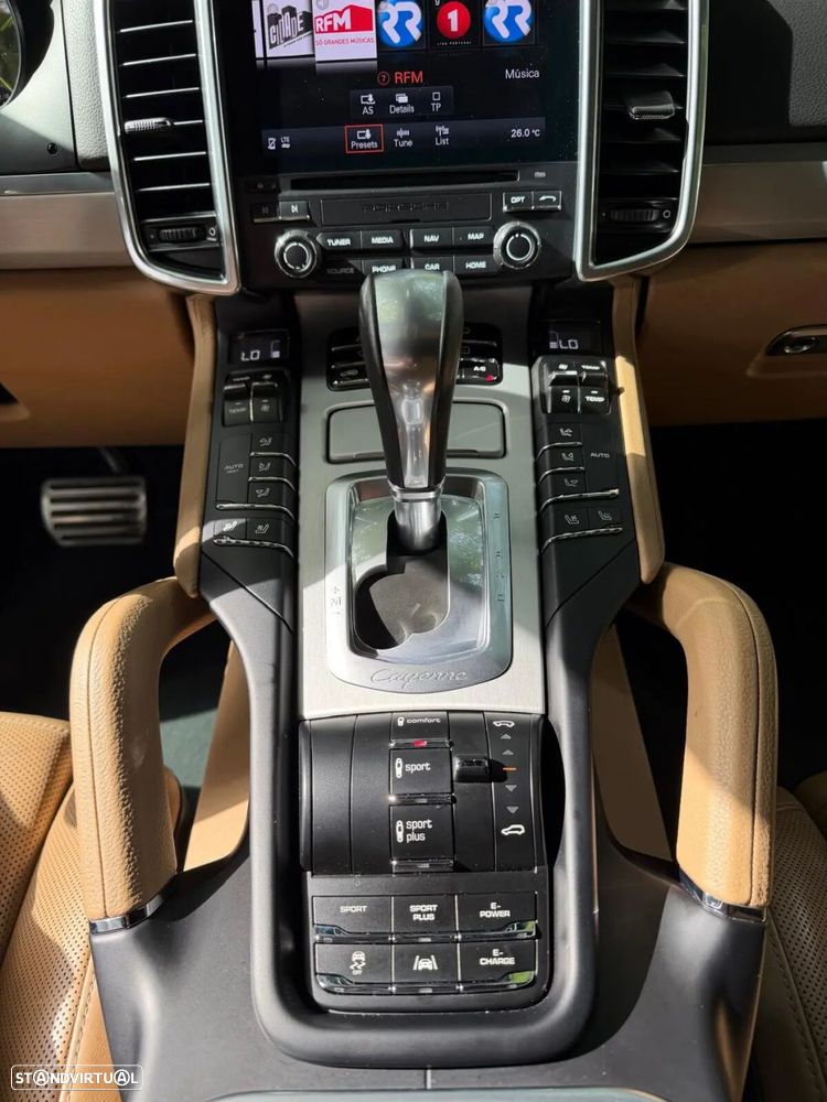 Porsche Cayenne S E-Hybrid Platinum Edition - 19