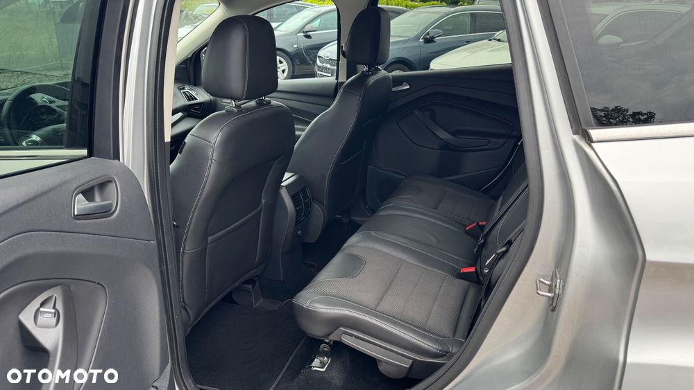 Ford Kuga 2.0 TDCi FWD Titanium - 24