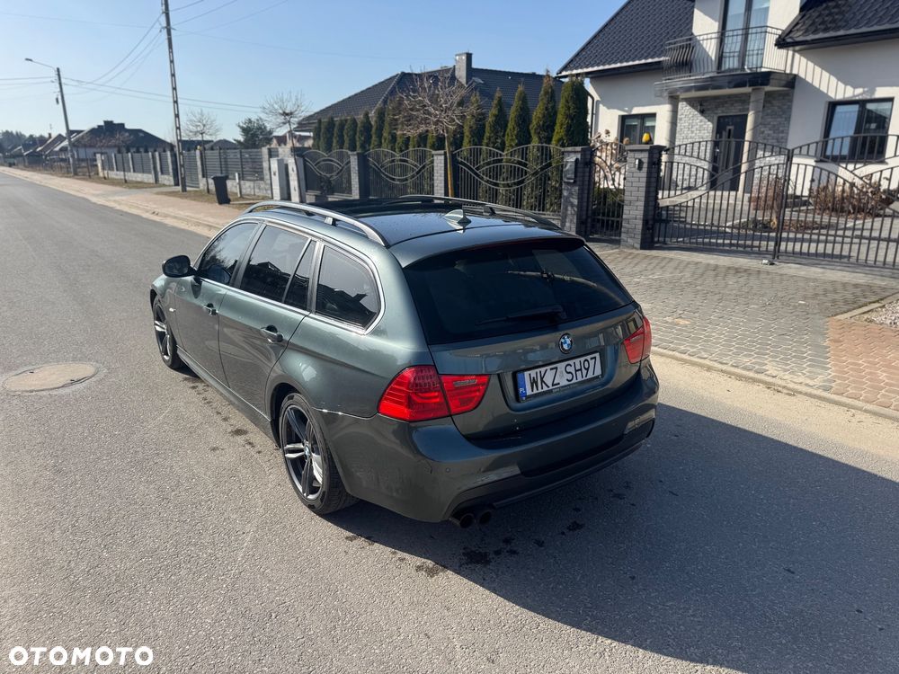 BMW Seria 3 330d xDrive - 37