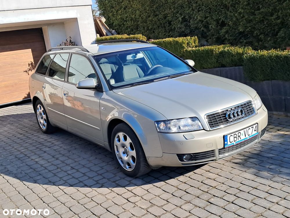 Audi A4 Avant - 1