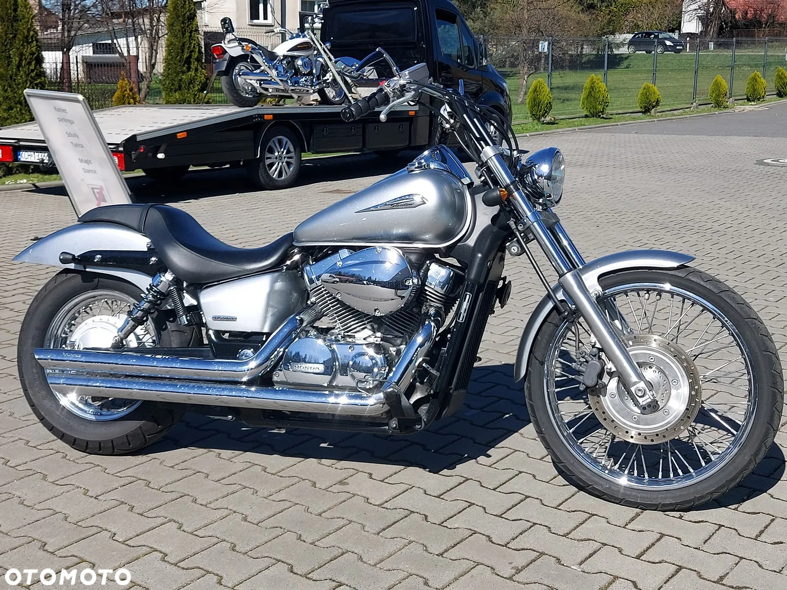 Suzuki Intruder - 16