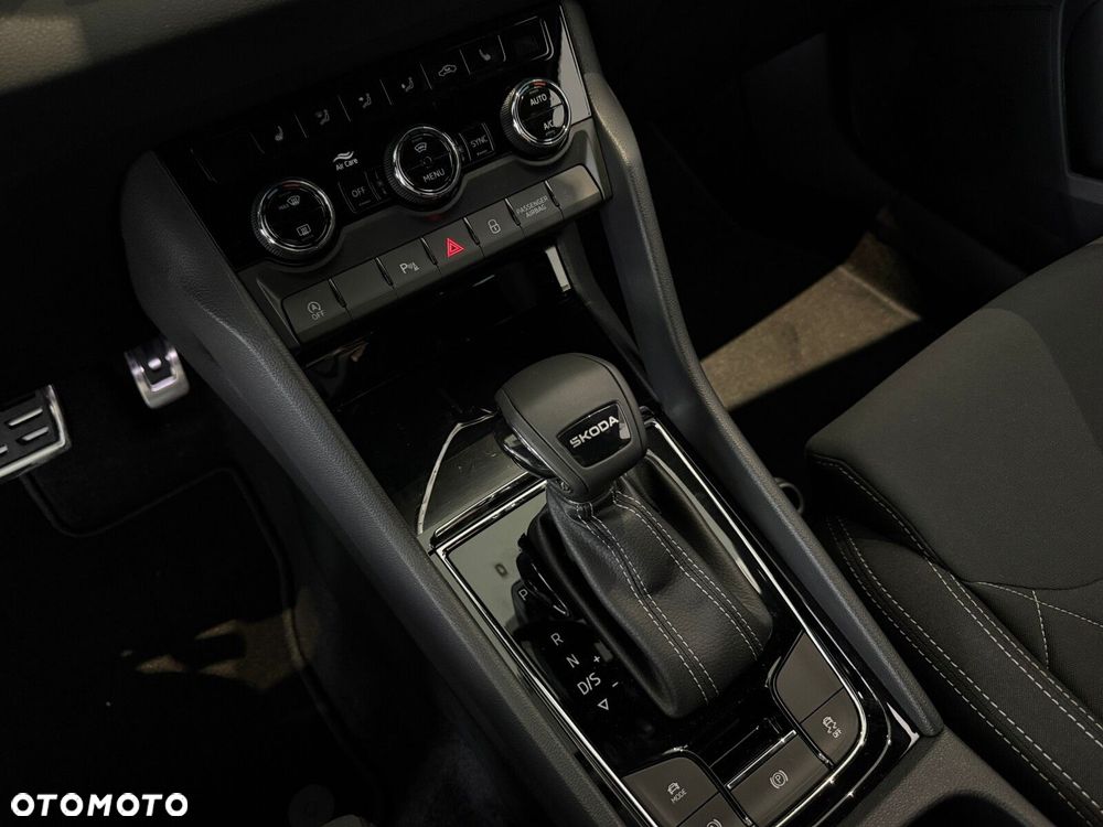 Skoda Karoq 1.5 TSI ACT Sportline DSG - 17