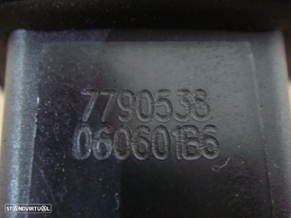 Interruptor Emergência Bomba Combustivel Alfa Romeo 159 (939_) - 2