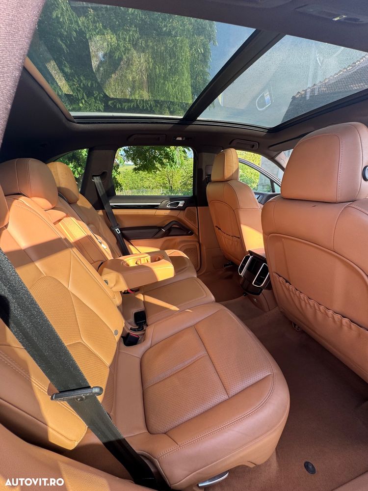 Porsche Cayenne 3.0TD TipTronic - 6