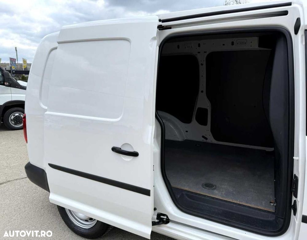Volkswagen CADDY - 13