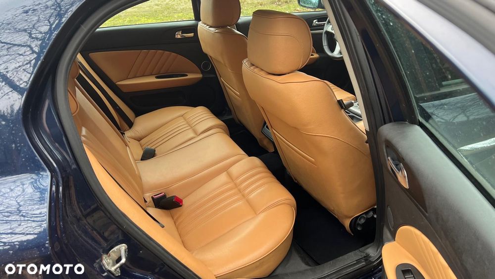 Alfa Romeo 159 1.9 JTDM 16V DPF Distinctive - 14