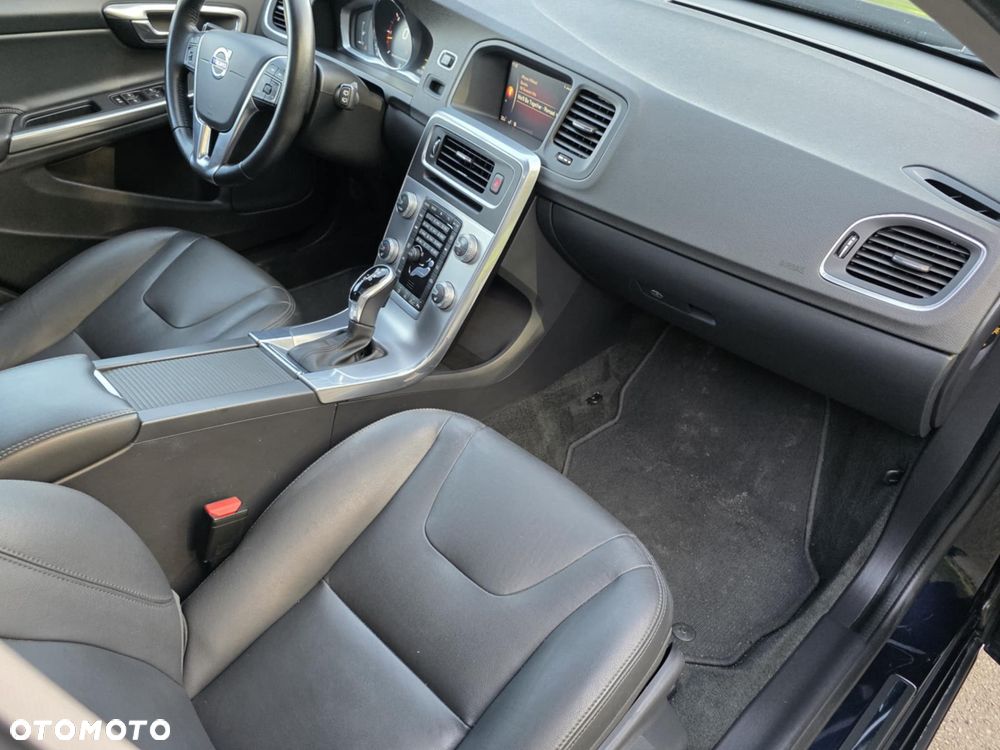 Volvo V60 D4 AWD Geartronic Ocean Race - 30
