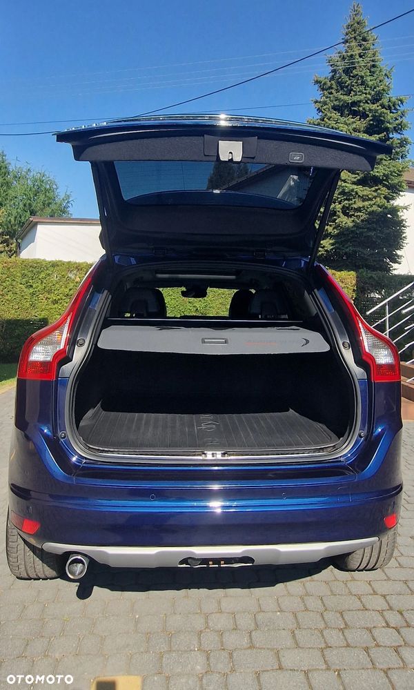Volvo XC 60 - 6