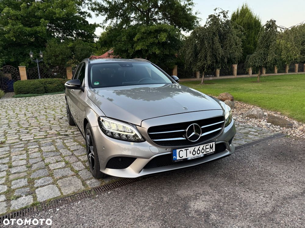 Mercedes-Benz Klasa C 220 d 4Matic 9G-TRONIC Night Edition - 8