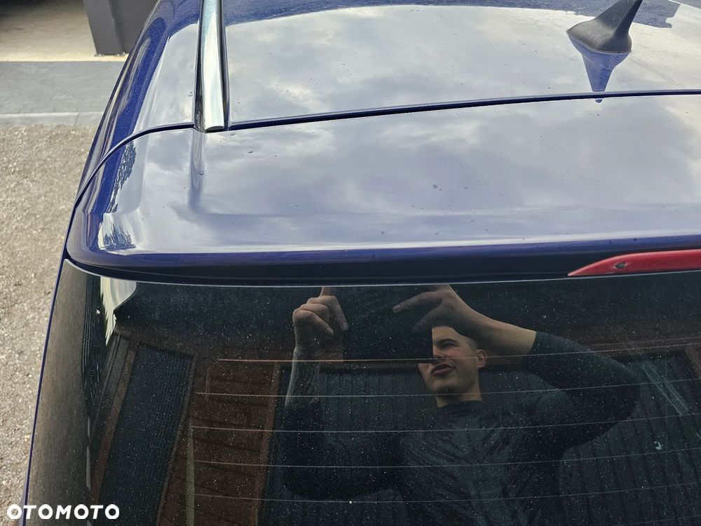 KLAPA BAGAŻNIKA TYŁ OPEL ZAFIRA C 20Z - 2