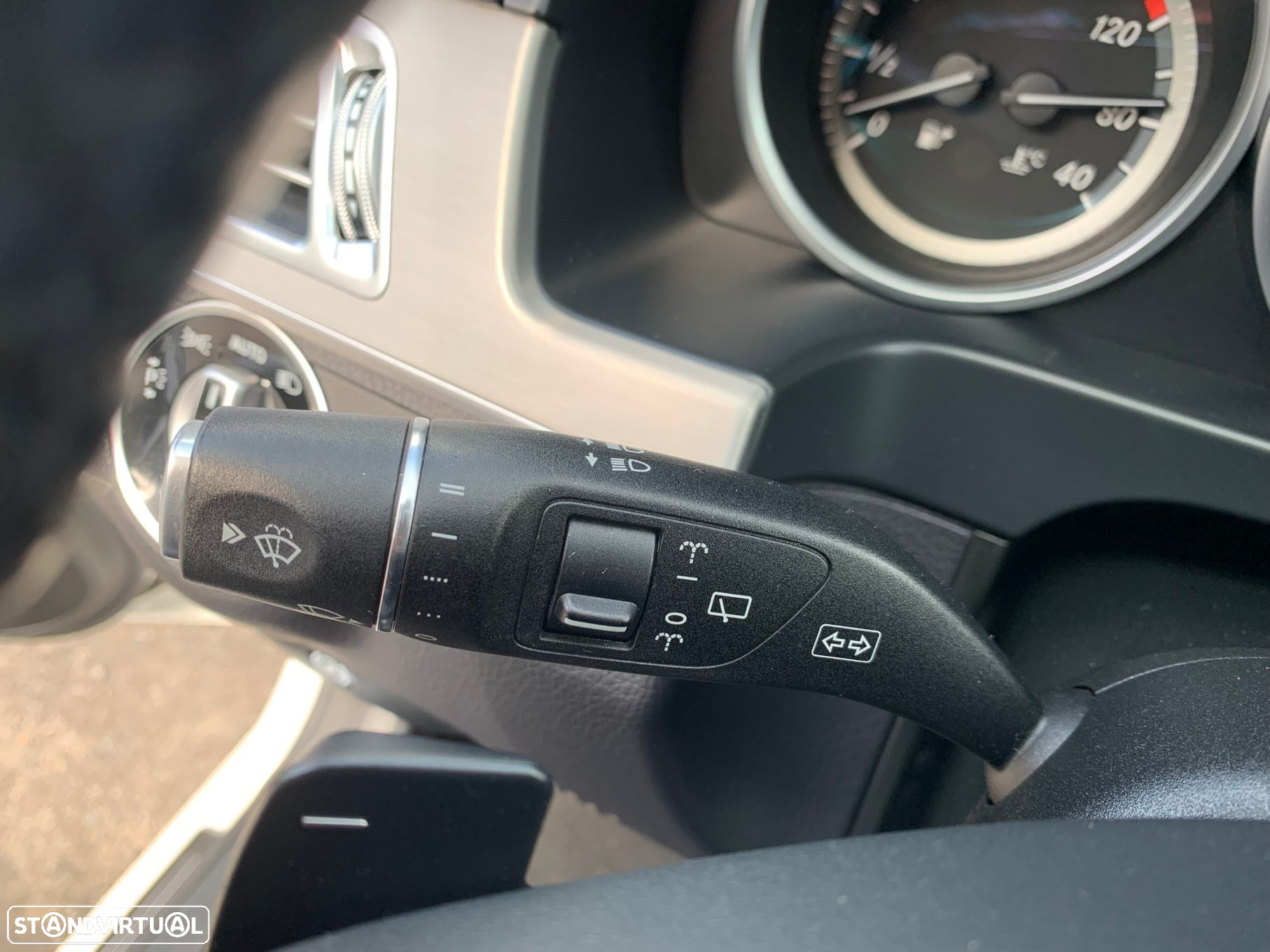 Mercedes-Benz E 220 BlueTEC Avantgarde Auto. - 18
