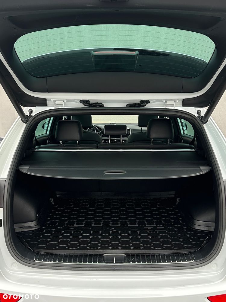 Kia Sportage 2,0 CRDI AWD GT Line - 4