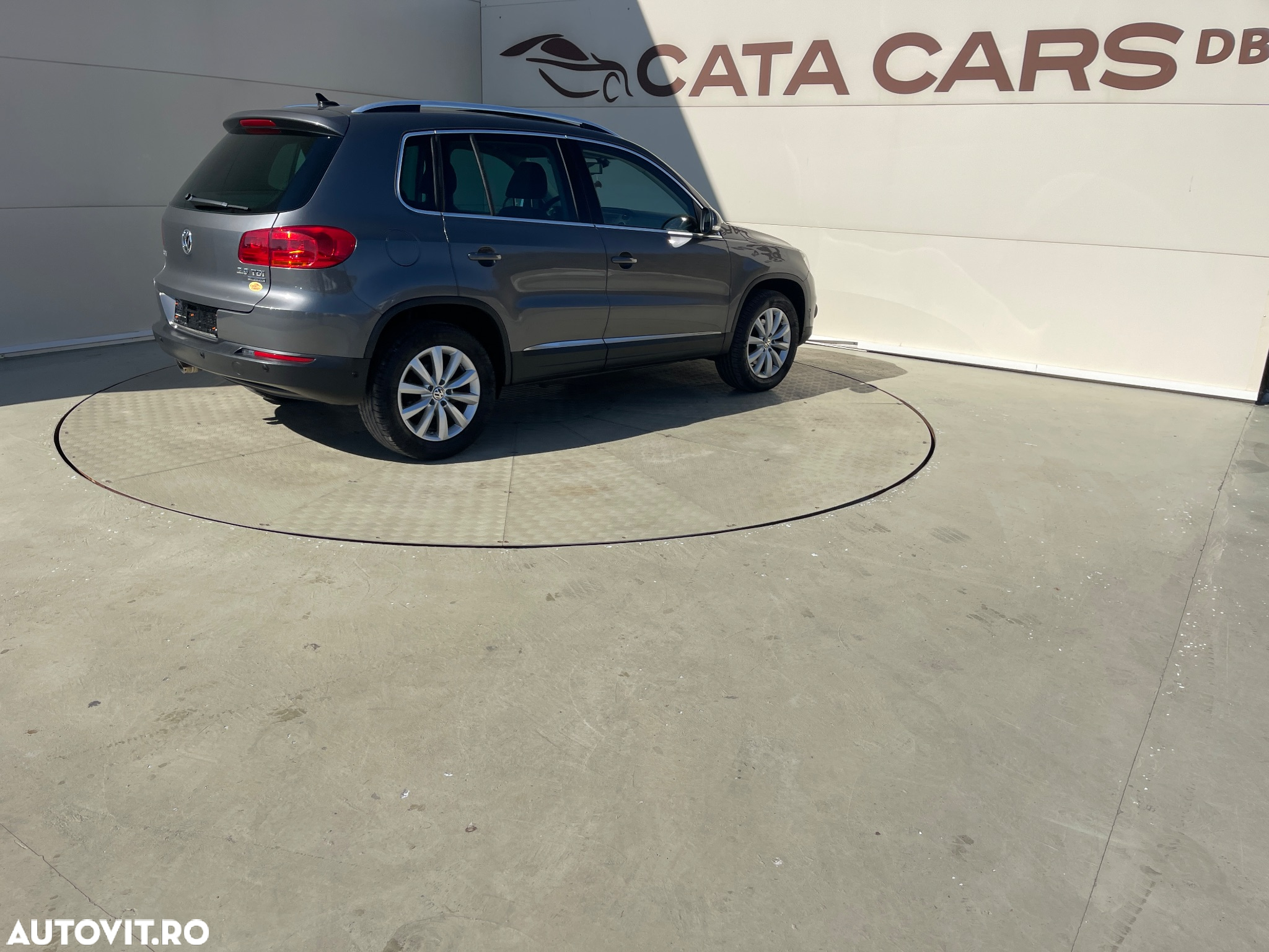 Volkswagen Tiguan 2.0 TDI DPF 4Motion BlueMotion Technology DSG Cup Sport & Style - 14