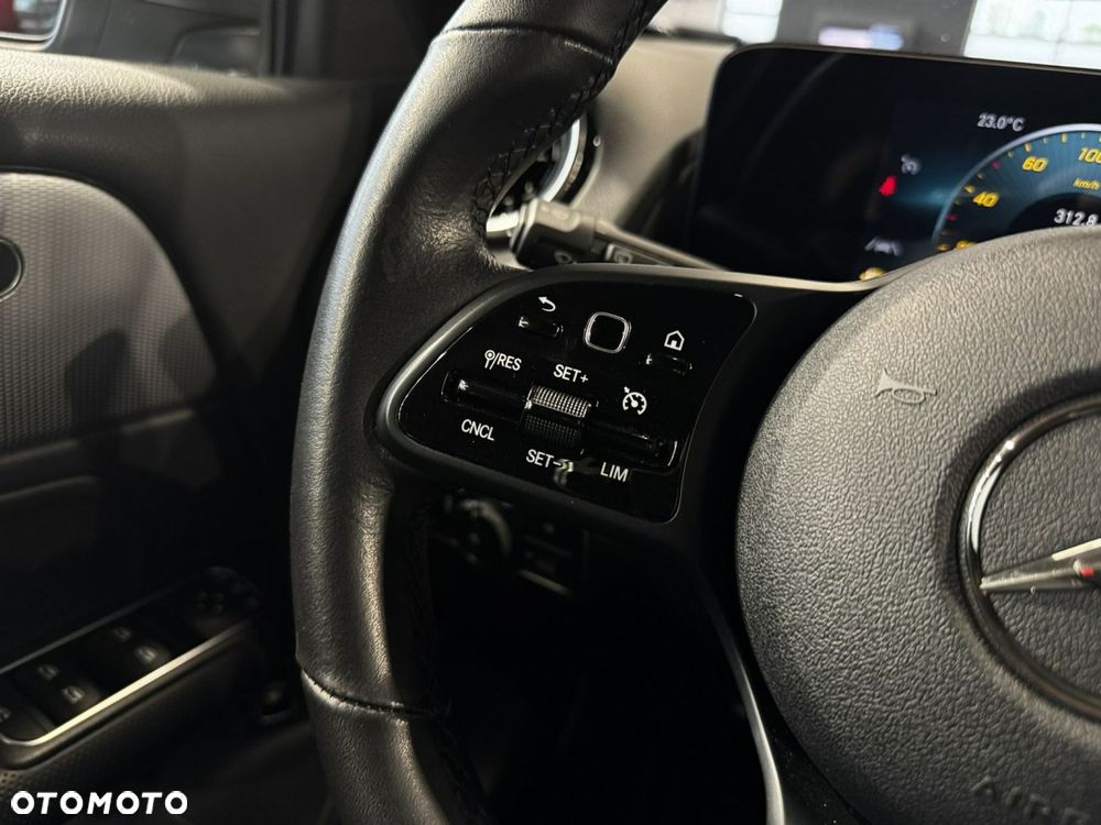 Mercedes-Benz GLB - 19