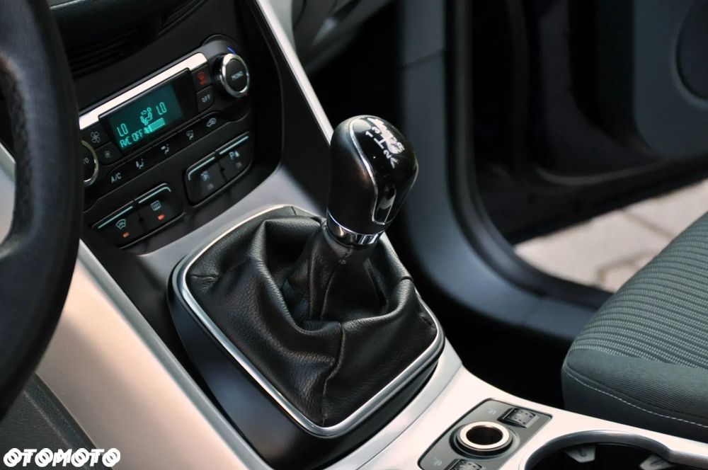 Ford C-MAX 1.6 Ti-VCT Titanium - 27