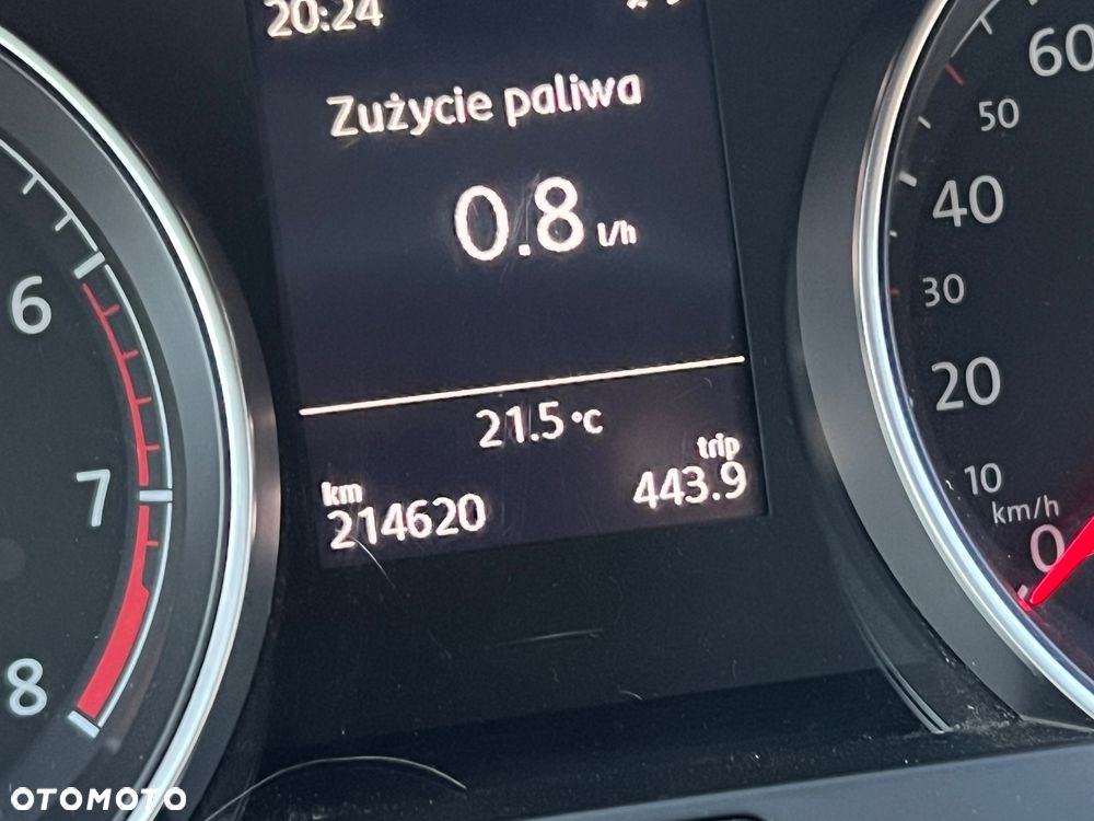 Volkswagen Golf - 11