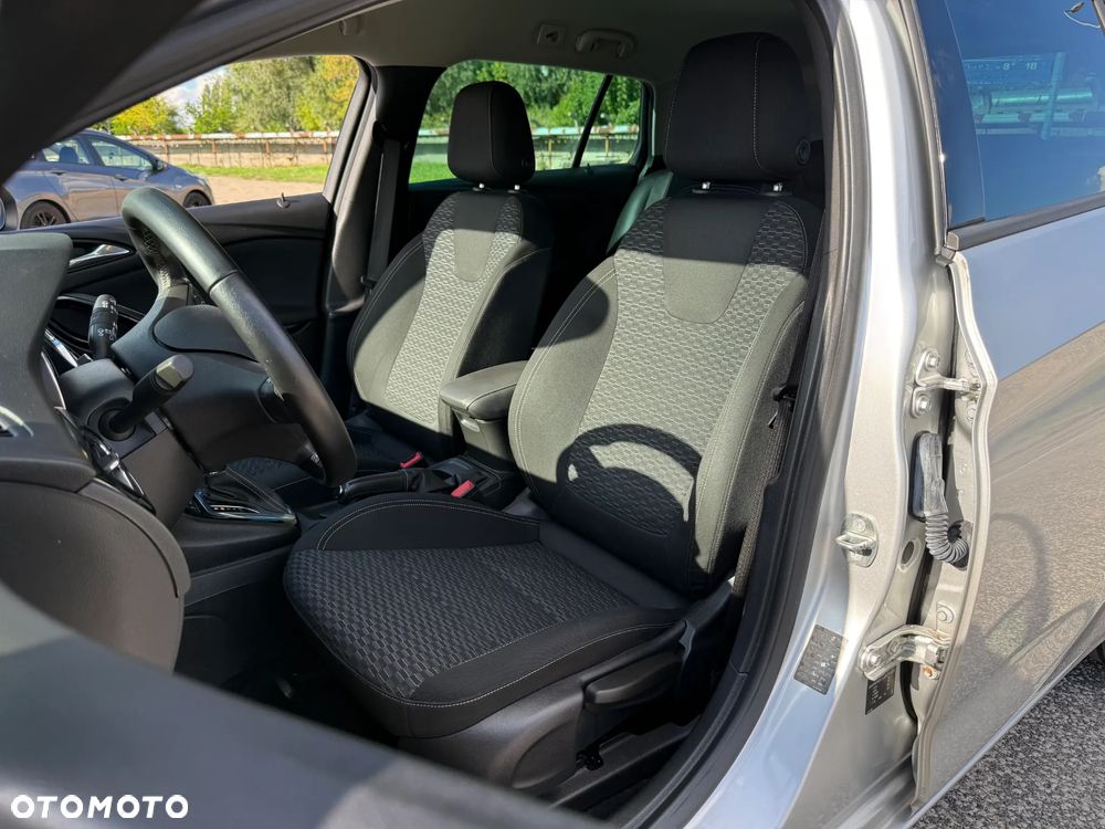 Opel Astra 1.4 Turbo Start/Stop Automatik ON - 4