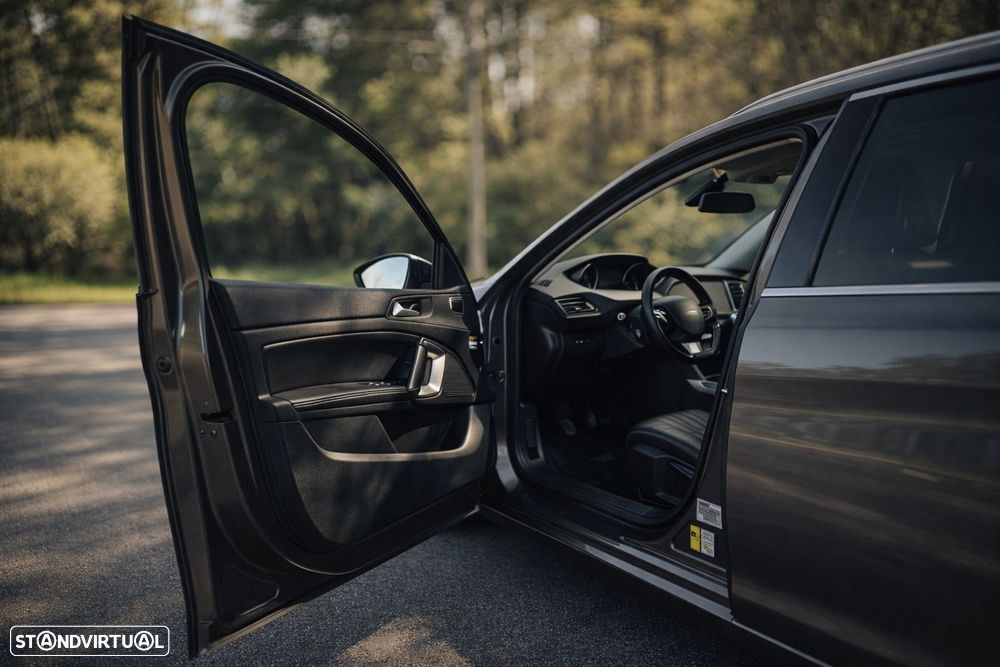 Peugeot 308 SW 1.6 e-HDi Allure J17 - 7