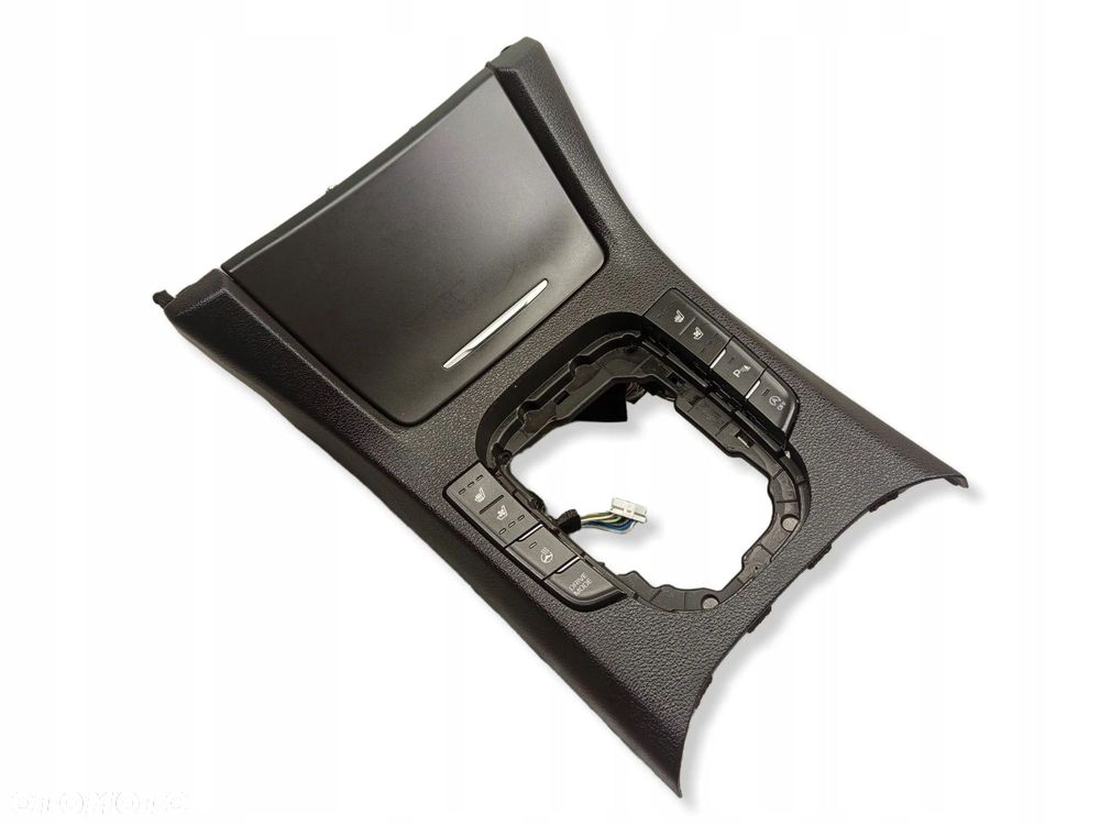 Panel Schowek Ładowarka Indukcyjna Tunel Hyundai I30 FASTBACK 95560G3000 - 2