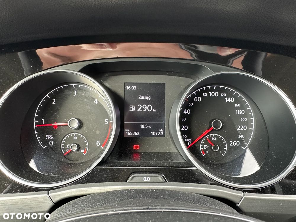 Volkswagen Touran 2.0 TDI BMT Comfortline - 26