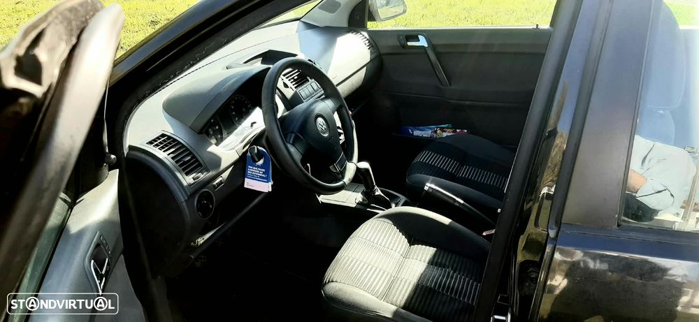 VW Polo - 5