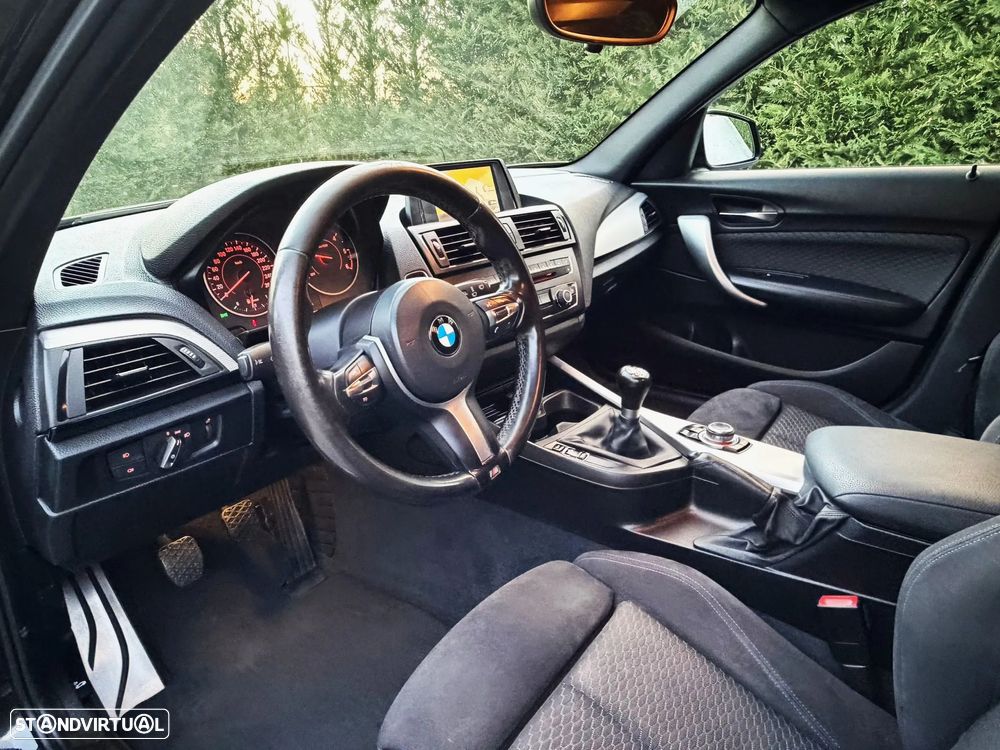 BMW 118 d Pack M - 16