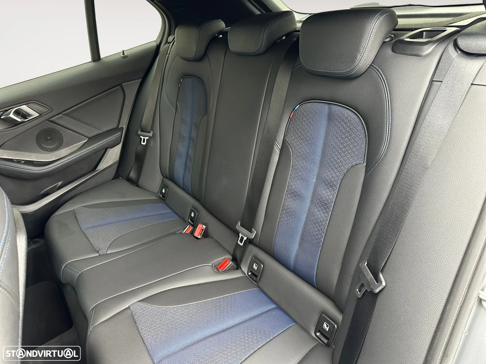 BMW 116 d Pack Desportivo M Auto - 15