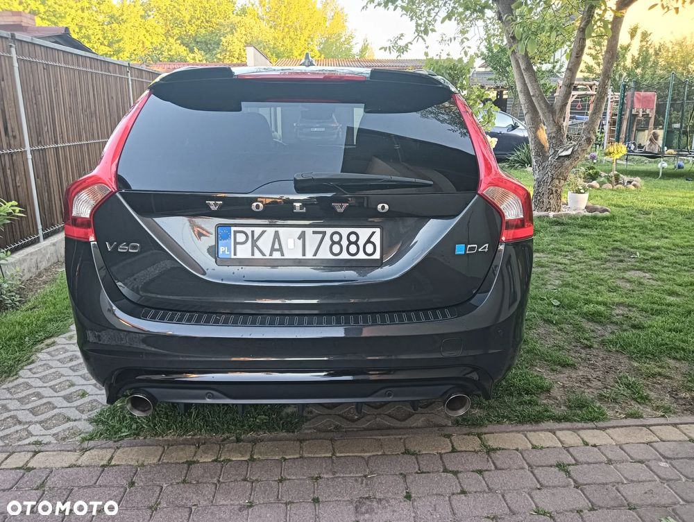 Volvo V60 D4 Geartronic Momentum Pro - 4