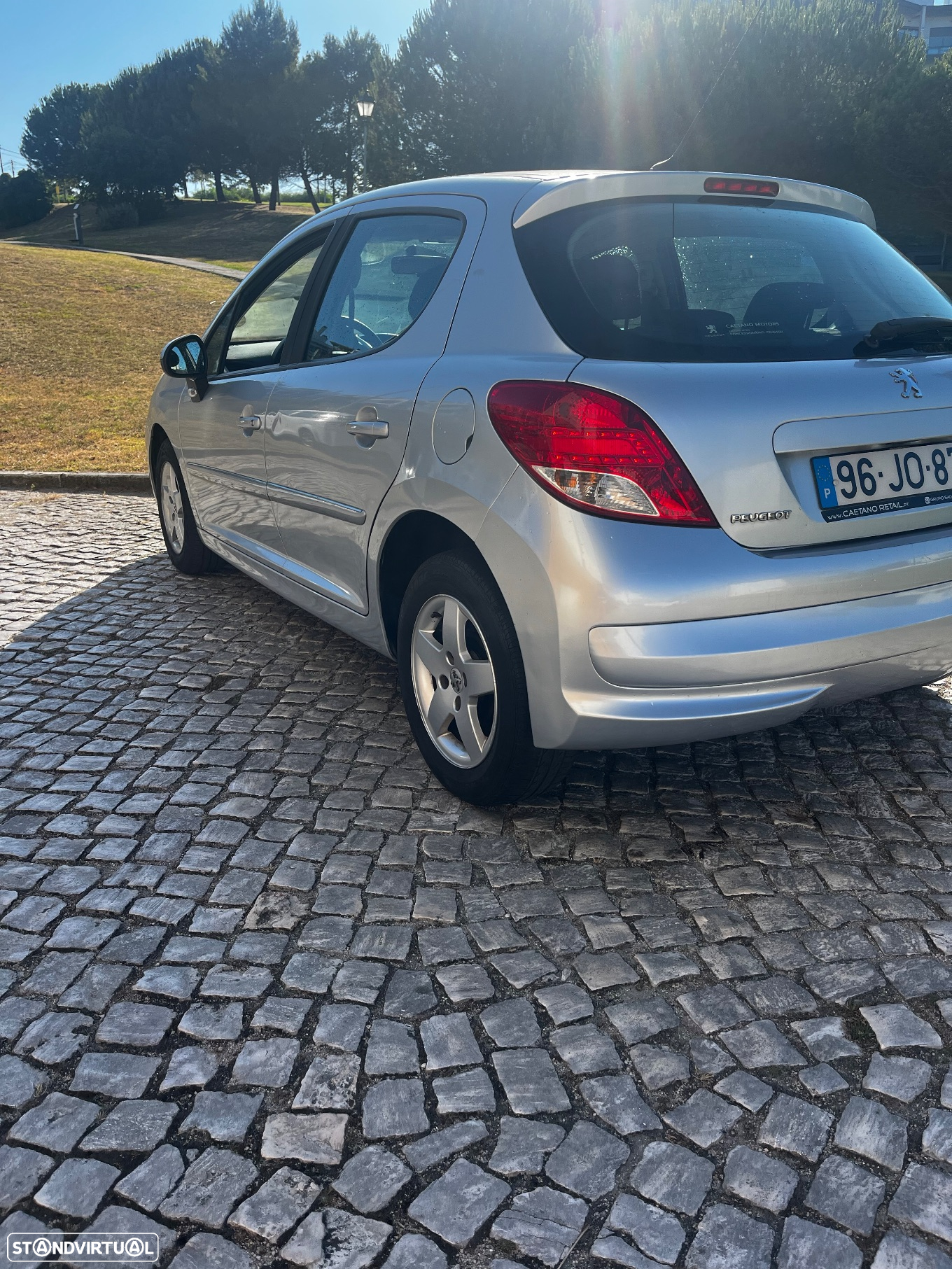 Peugeot 207 1.4 HDi Premium - 6