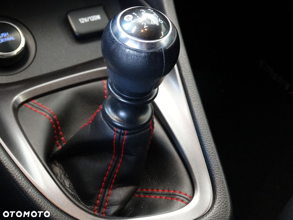 Toyota Yaris - 35