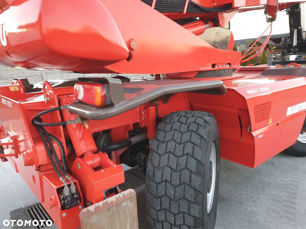 Manitou MRT ROTO Privilege KOSZ/WIDŁY/PILOT SPROWADZONA PIĘKNY STAN - 33