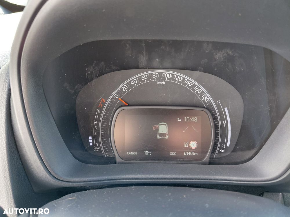Toyota Aygo 1.0 VVY-I 5 usi X-play - 9