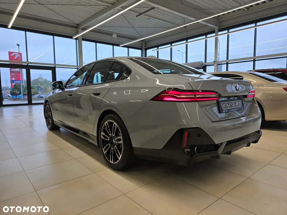 BMW Seria 5 - 8
